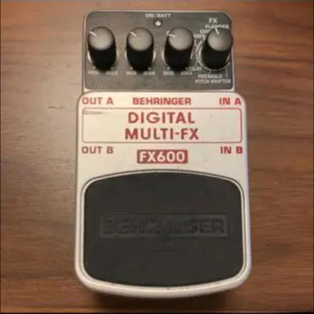 BOSS(ボス)のBEHRINGER fx600  楽器のギター(エフェクター)の商品写真