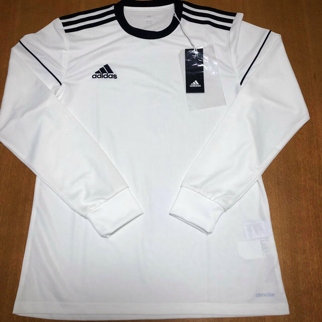 adidas(アディダス)の【新品】アディダス adidas ロンT 長袖 シャツ　Mサイズ メンズのトップス(Tシャツ/カットソー(七分/長袖))の商品写真