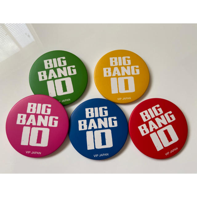 BIGBANG(ビッグバン)のBIGBANG  VIP限定　缶バッチ　グッズ エンタメ/ホビーのタレントグッズ(アイドルグッズ)の商品写真