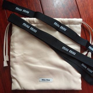 MIU MIU(ショップ袋)のフリマアイテム一覧 MIU MIU(ショップ袋)のフリマアイテム一覧