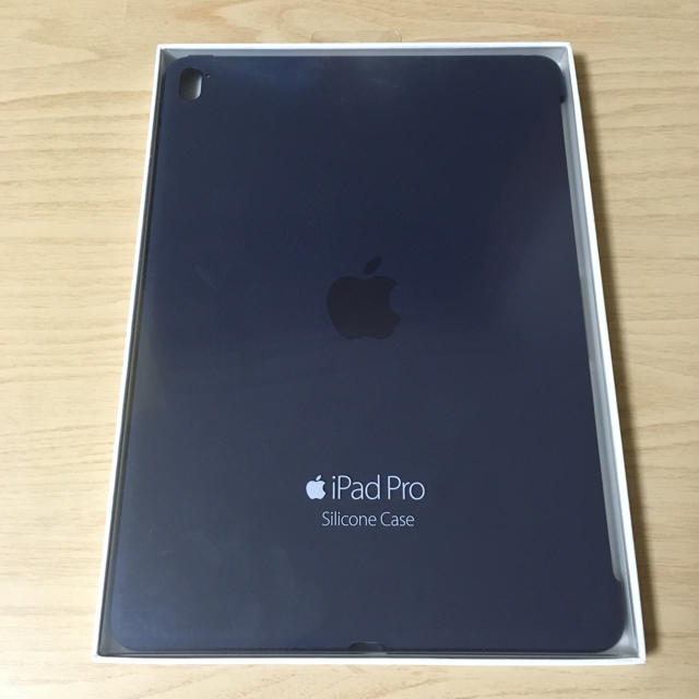 Apple(アップル)の新品 未開封 iPad Pro 9.7 apple 純正 シリコンケース スマホ/家電/カメラのスマホアクセサリー(iPadケース)の商品写真