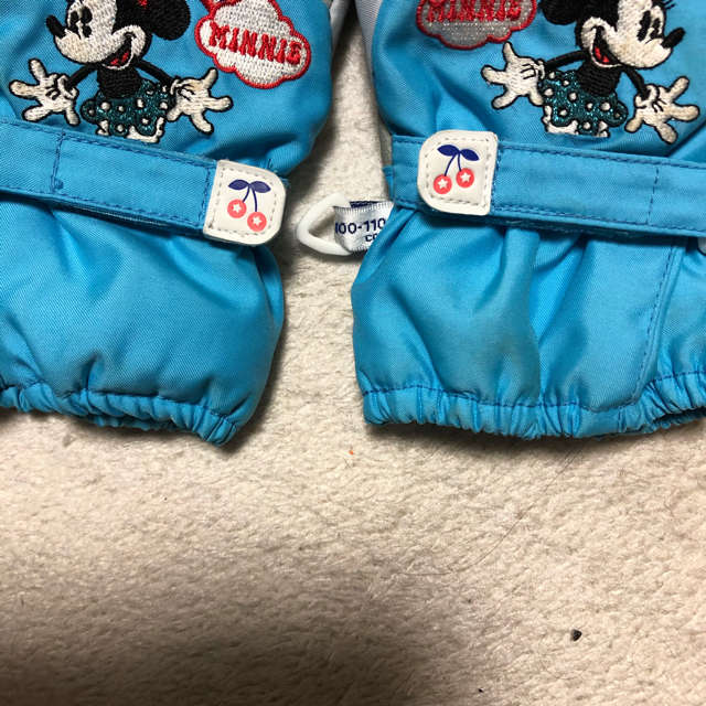 Disney(ディズニー)のぐっち様専用 ミニーマウス手袋 レディースのファッション小物(手袋)の商品写真