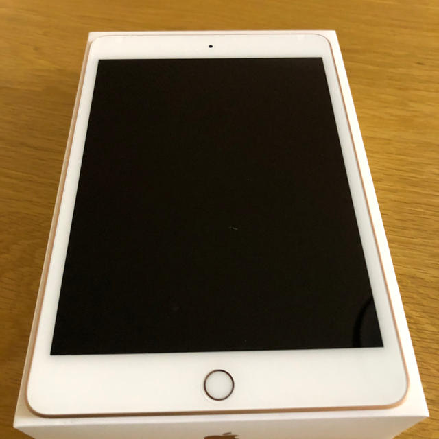 美品 ipadmini5 64ギカ SIMフリー Gold