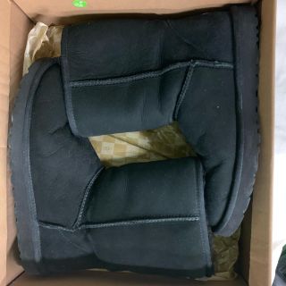 アグ(UGG)のUGG ムートンブーツ ブラック 値段交渉あり(ブーツ)