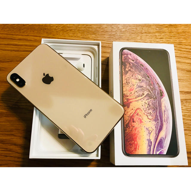 Apple(アップル)のiPhone Xs Max Gold 256 GB SIMフリー 【美品】 スマホ/家電/カメラのスマートフォン/携帯電話(スマートフォン本体)の商品写真