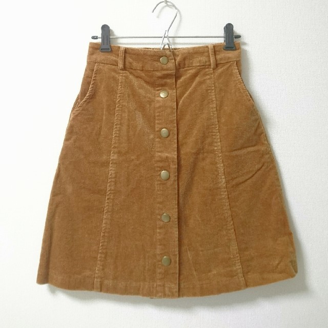 LOWRYS FARM(ローリーズファーム)のコーデュロイ台形スカート (キャメル) レイカズン レディースのスカート(ひざ丈スカート)の商品写真
