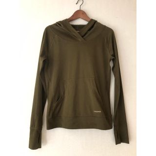 パタゴニア(patagonia)のpatagonia パタゴニア サンシェードフーディー  速乾パーカー S(パーカー)