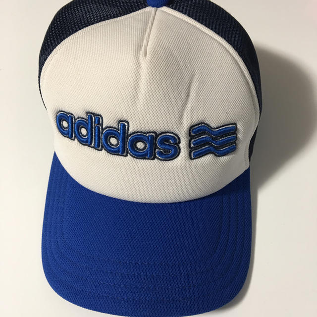 adidas(アディダス)のご予約品　美品★adidas★キャップ スポーツ/アウトドアのゴルフ(ウエア)の商品写真