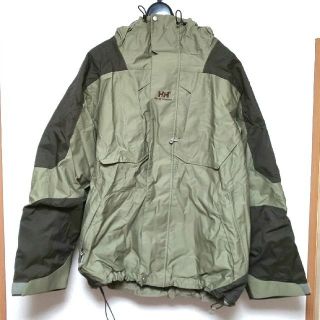 ヘリーハンセン(HELLY HANSEN)の【専用】HELLY HANSEN　スノーボードウェア　上着／パンツ(ウエア/装備)