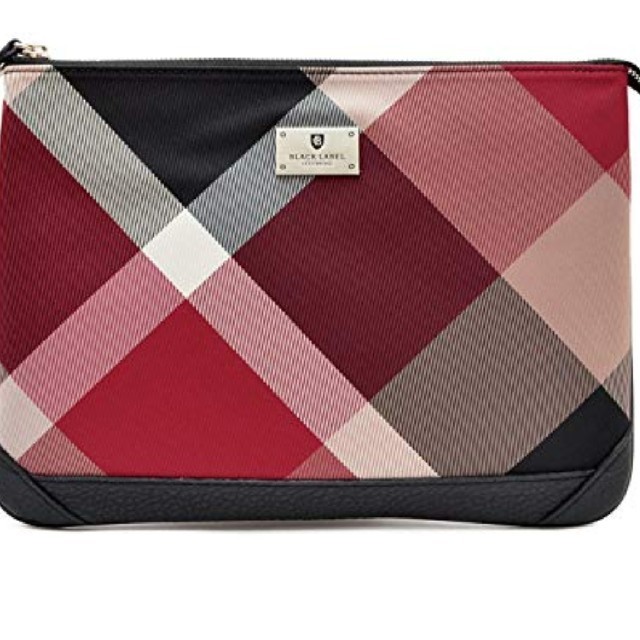 BURBERRY BLACK LABEL(バーバリーブラックレーベル)のクラッチバッグ　BLACK LABEL メンズのバッグ(セカンドバッグ/クラッチバッグ)の商品写真