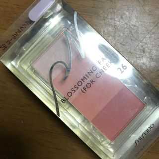 シセイドウ(SHISEIDO (資生堂))のピエヌ★ブロッサミングフェース フォーチークス26コーラルオレンジ資生堂(チーク)