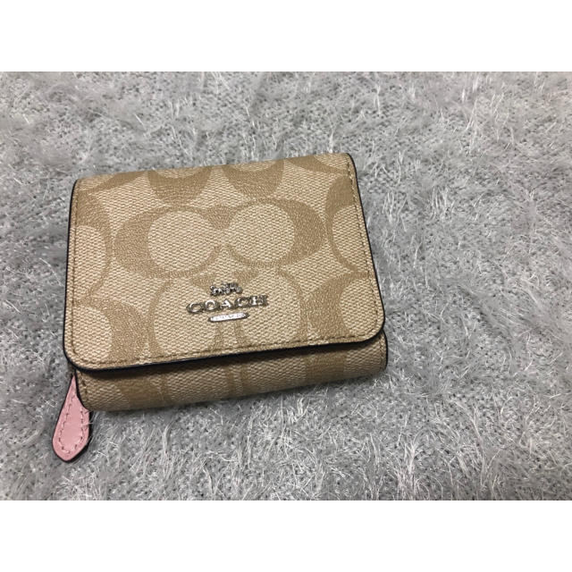 財布新品   coach 三つ折り財布