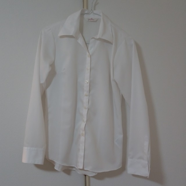 青山(アオヤマ)の白 カッターシャツ レディース n-line Precious(洋服の青山) レディースのトップス(シャツ/ブラウス(長袖/七分))の商品写真