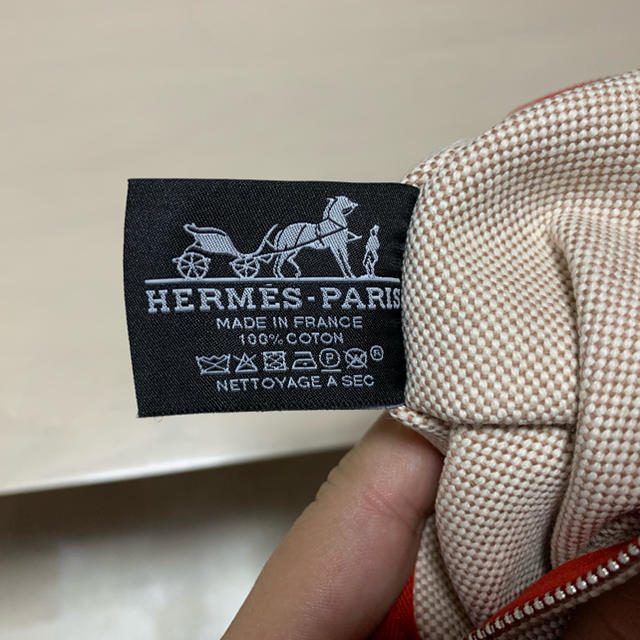 Hermes(エルメス)のHERMES BAIN フラットポーチ　値下げ中 レディースのバッグ(クラッチバッグ)の商品写真