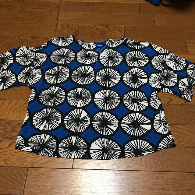 marimekko(マリメッコ)のマリメッコ半袖 レディースのトップス(Tシャツ(半袖/袖なし))の商品写真