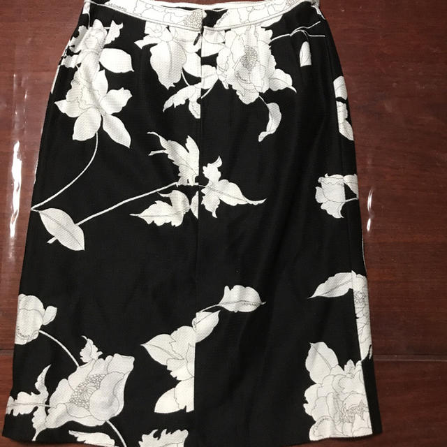 LEONARD(レオナール)のレオナール  スカート レディースのスカート(ひざ丈スカート)の商品写真