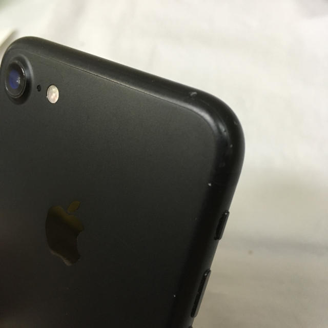 Apple iPhone7 128GB ジェットブラック A1779 ドコモ