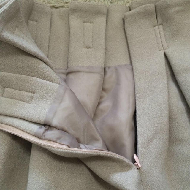 Lily Brown(リリーブラウン)の美品 リリーブラウンコクーンスカート レディースのスカート(ミニスカート)の商品写真