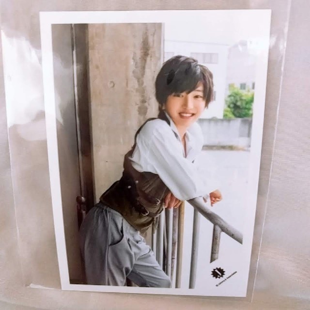 道枝駿佑 公式写真 エンタメ/ホビーのタレントグッズ(アイドルグッズ)の商品写真