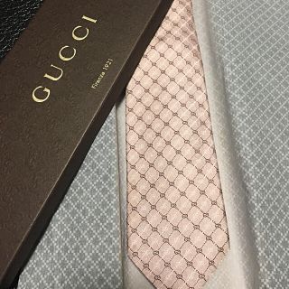 グッチ(Gucci)の【新品】GUCCI ネクタイ GG柄 ピンク(ネクタイ)