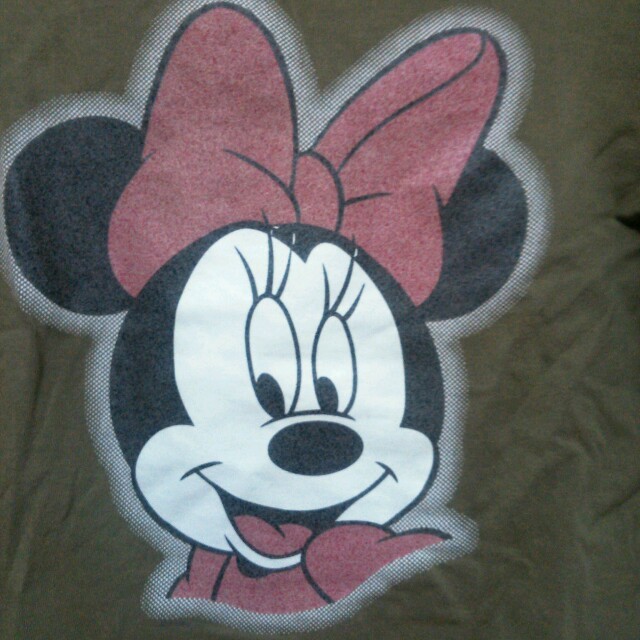 Disney(ディズニー)のディズニーTシャツ レディースのトップス(Tシャツ(長袖/七分))の商品写真