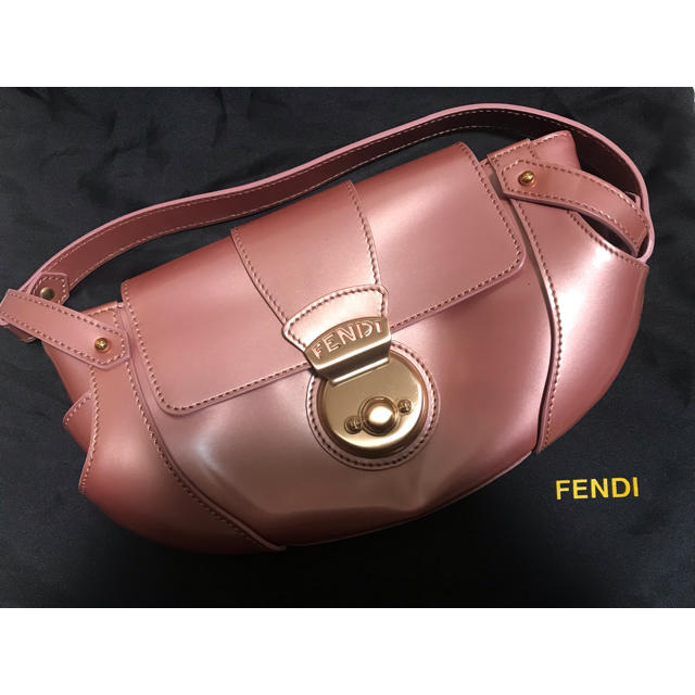 FENDI クラッチバッグ