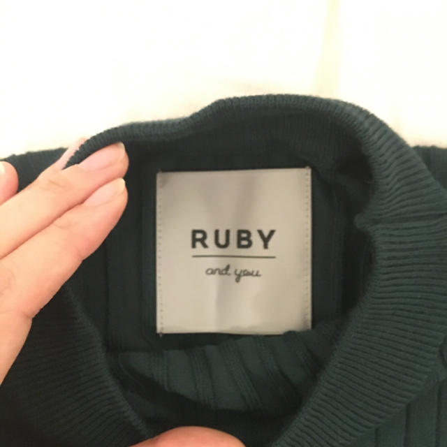 RUBY AND YOU(ルビー アンド ユー)のリブニットパフスリーブセーター レディースのトップス(ニット/セーター)の商品写真