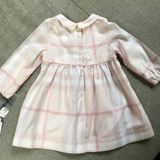 BURBERRY(バーバリー)のALiＣＥ様専用！バーバリー　ワンピース　80㎝ キッズ/ベビー/マタニティのベビー服(~85cm)(ワンピース)の商品写真