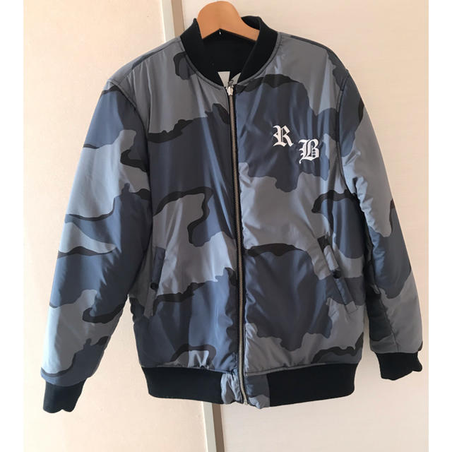 F.C.R.B.(エフシーアールビー)のF.C.R.B  bristol  SOPH.リバーシブル　ダウン　アウター メンズのジャケット/アウター(ダウンジャケット)の商品写真