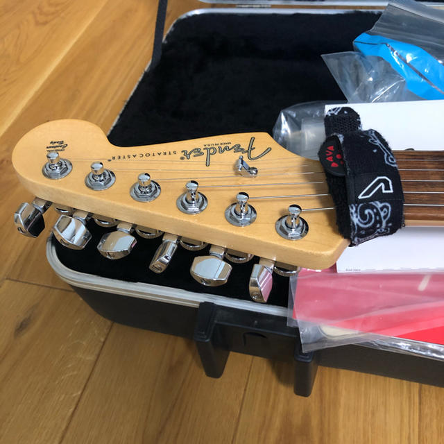 Fender(フェンダー)のタク様専用　最終価格　fender usa  シェルピンク　ストラト 楽器のギター(エレキギター)の商品写真