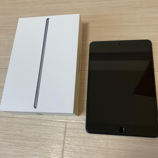 iPad Wi-Fiモデル 64GBの通販 by ケロヨン１２'s shop｜アイパッドならラクマ - ipad mini5 大特価低価