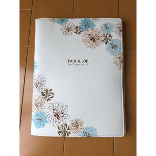 ポールアンドジョー(PAUL & JOE)の新品　PAUL&JOE 6穴バインダー レフィル付 ダイアリー 白 花柄(ファイル/バインダー)