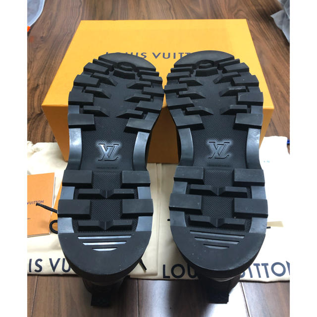 LOUIS VUITTON(ルイヴィトン)のルイヴィトン フラグメント ブーツ 付属品完備 8.5 27.5cm メンズの靴/シューズ(ブーツ)の商品写真