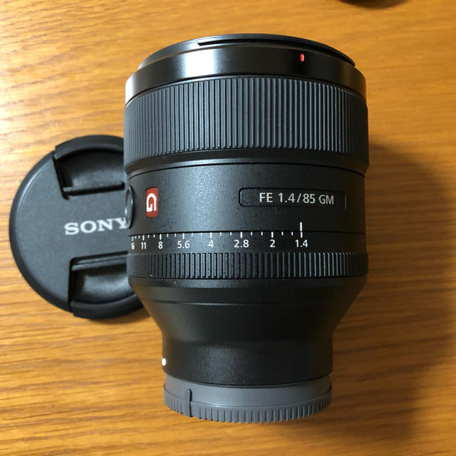 SONY(ソニー)のソニー SONY FE 85mm F1.4 GM SEL85F14GM スマホ/家電/カメラのカメラ(レンズ(単焦点))の商品写真