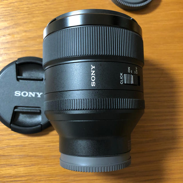 SONY(ソニー)のソニー SONY FE 85mm F1.4 GM SEL85F14GM スマホ/家電/カメラのカメラ(レンズ(単焦点))の商品写真