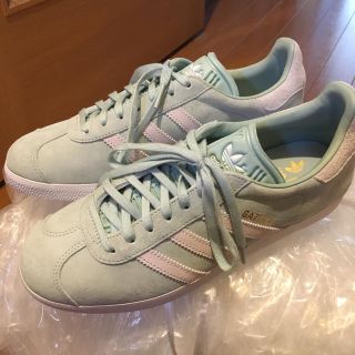 アディダス(adidas)のadidas アディダススニーカー(スニーカー)