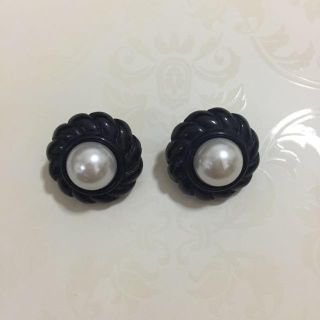 ムルーア(MURUA)のMURUA フラワーピアス(ピアス)