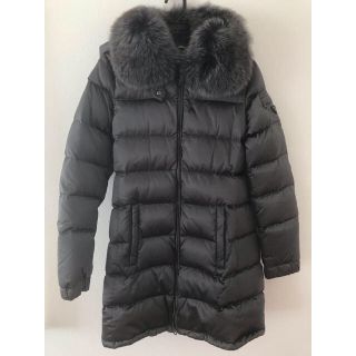 PRADA - 【りんごさまご専用】PRADA プラダ ダウンコート 40の PRADA - 【りんごさまご専用】PRADA プラダ ダウンコート 40の