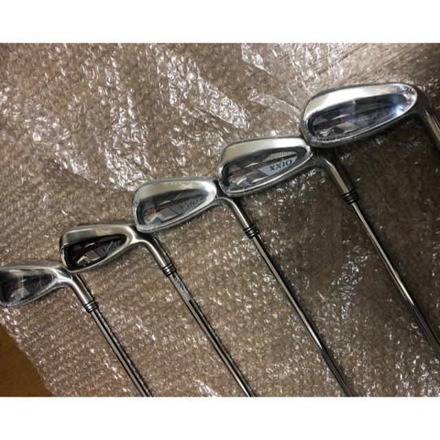 代引き人気 DUNLOP - そのその様専用 ゼクシオ10 アイアンセット N.S. 限定配送 ゼクシオ!新品タグ付き 着払い バッグ