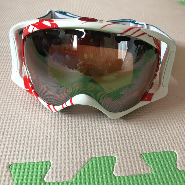 Oakley(オークリー)のスノーゴーグル スポーツ/アウトドアのスノーボード(アクセサリー)の商品写真