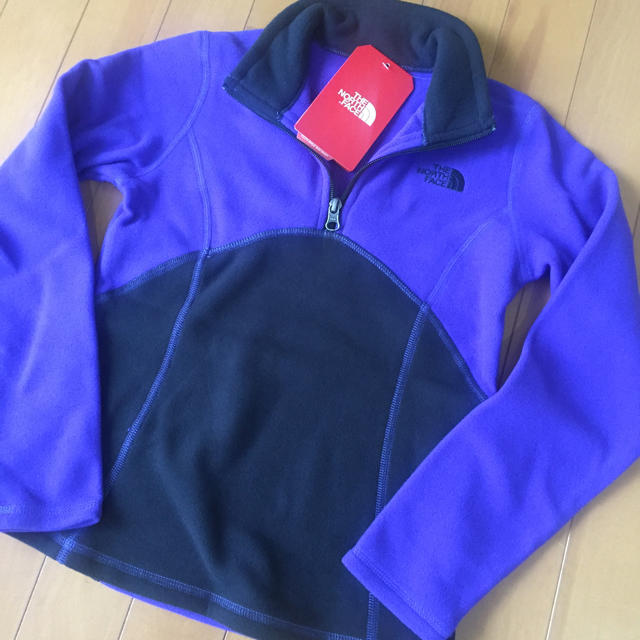 THE NORTH FACE(ザノースフェイス)のノースフェイス フリース 子供 キッズ ガールズ 1/4 ジップ プルオーバー キッズ/ベビー/マタニティのキッズ服女の子用(90cm~)(ジャケット/上着)の商品写真