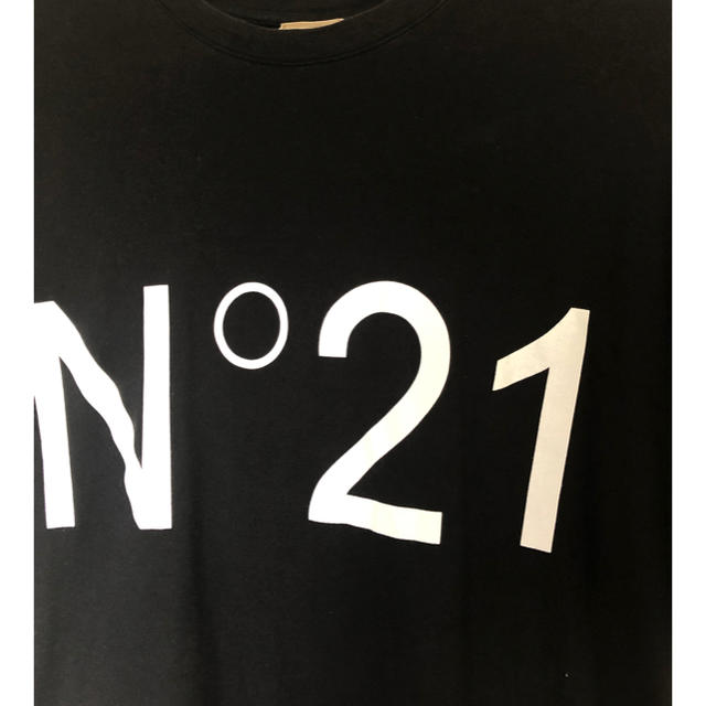 N°21(ヌメロヴェントゥーノ)のヌメロ  ロゴTシャツ レディースのトップス(Tシャツ(半袖/袖なし))の商品写真