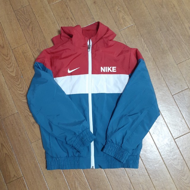 大流行中! 美品✨NIKE 上着 ウィンドブレーカー ジャケット 秋冬春