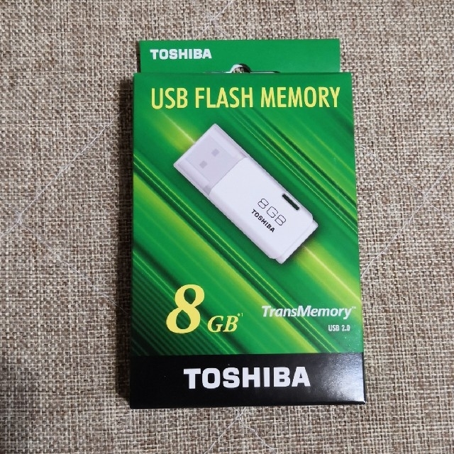 東芝(トウシバ)の東芝  USBメモリ　8GB スマホ/家電/カメラのPC/タブレット(PC周辺機器)の商品写真