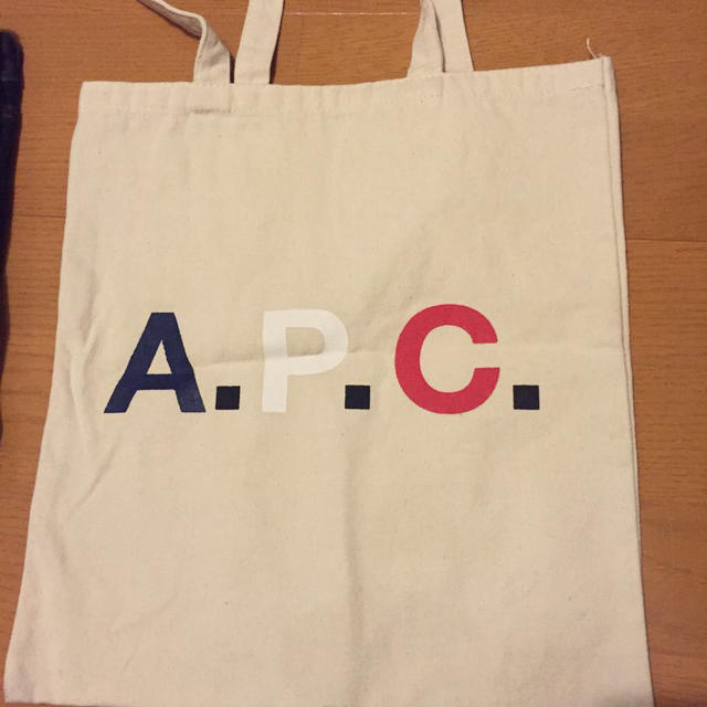 A.P.C(アーペーセー)のAPCトート レディースのバッグ(トートバッグ)の商品写真