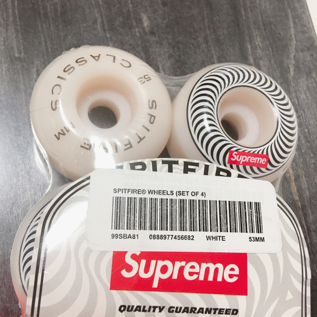 Supreme(シュプリーム)のSpitfireのsupreme53ウォール スポーツ/アウトドアのスポーツ/アウトドア その他(スケートボード)の商品写真