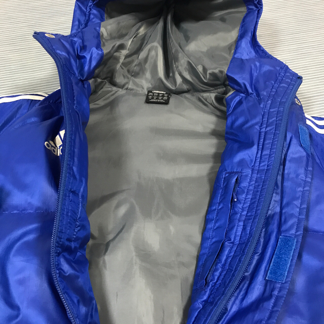 adidas(アディダス)の専用　♡   adidas  ベンチコート  130 スポーツ/アウトドアのサッカー/フットサル(ウェア)の商品写真