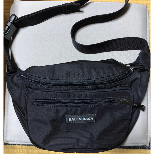 Balenciaga(バレンシアガ)のブルーワン様専用 BALENCIAGA ベルトバッグ レディースのバッグ(ボディバッグ/ウエストポーチ)の商品写真