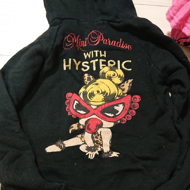 HYSTERIC MINI(ヒステリックミニ)のセクシーミニちゃんパーカー✨ キッズ/ベビー/マタニティのキッズ服女の子用(90cm~)(ジャケット/上着)の商品写真