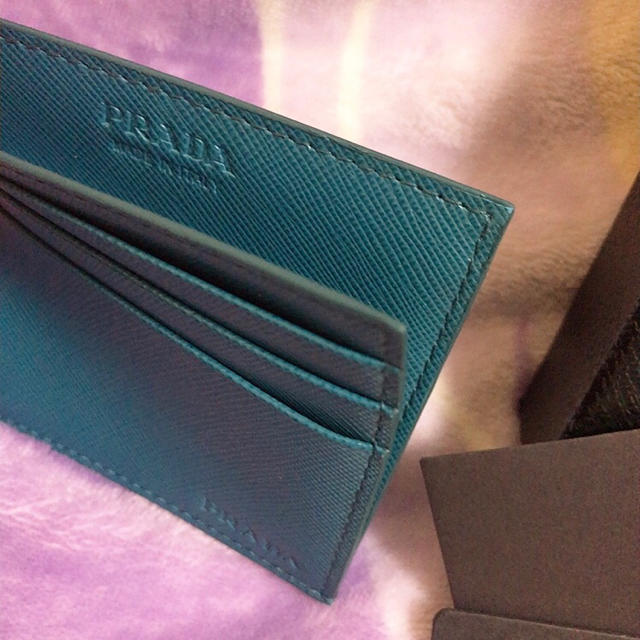 新品PRADA カードケース